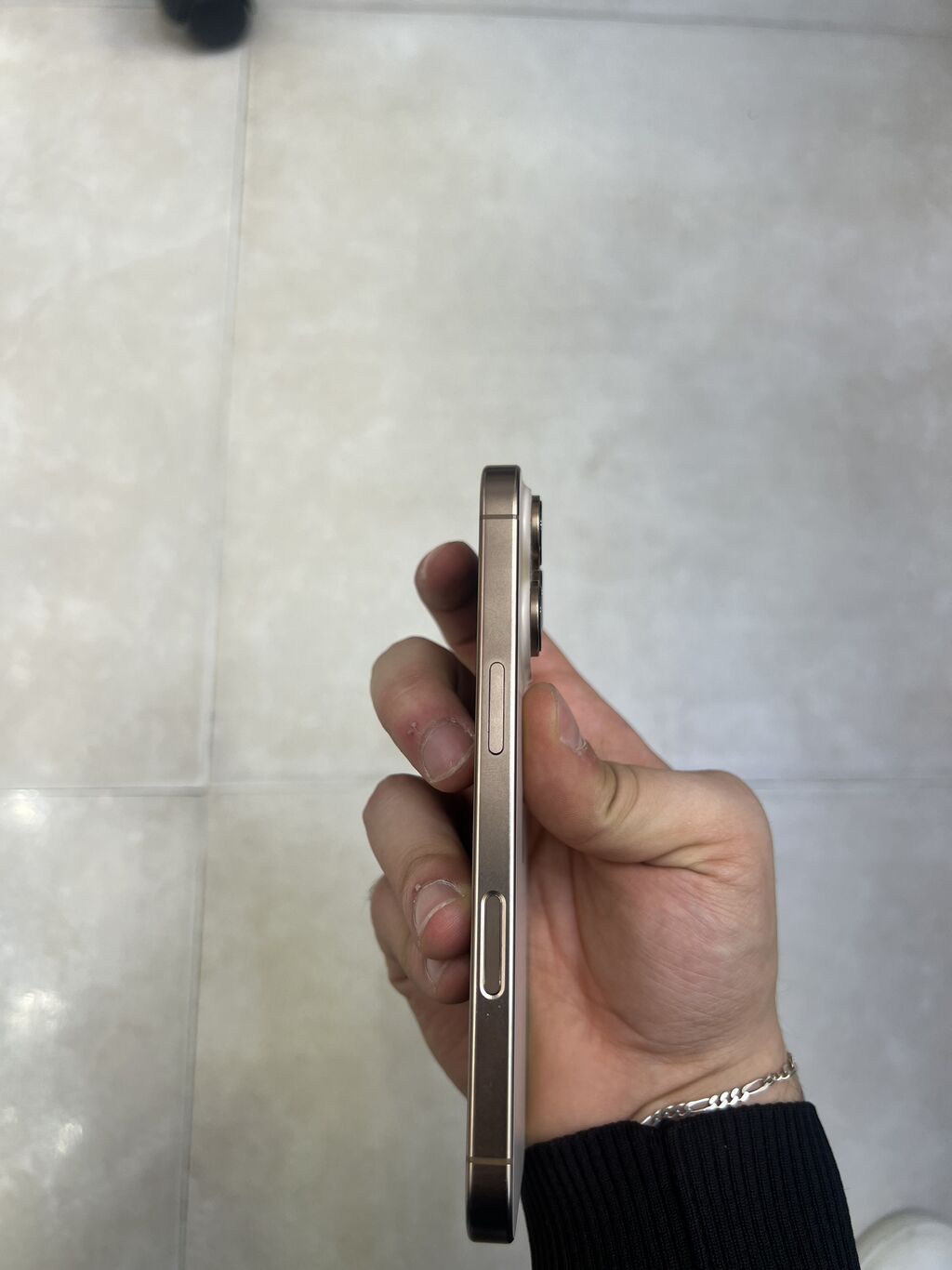 IPhone 16 Pro, 128 GB, Desert Titanium, Barmaq izi, Simsiz şarj, Face ID — Apple iPhone, Bakı (2)