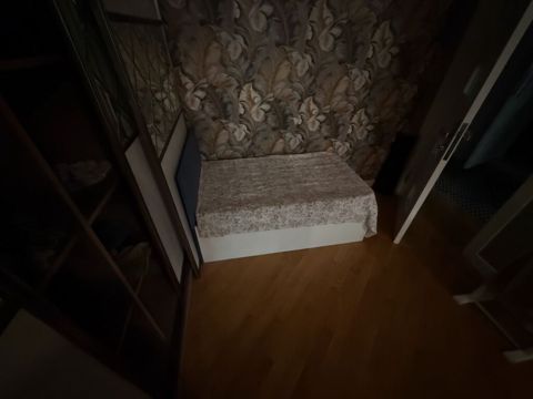 Ağ rəngli tək nəfərlik çarpayı - Ölçü təxmini: 90x190 sm (fotolara — Bakı