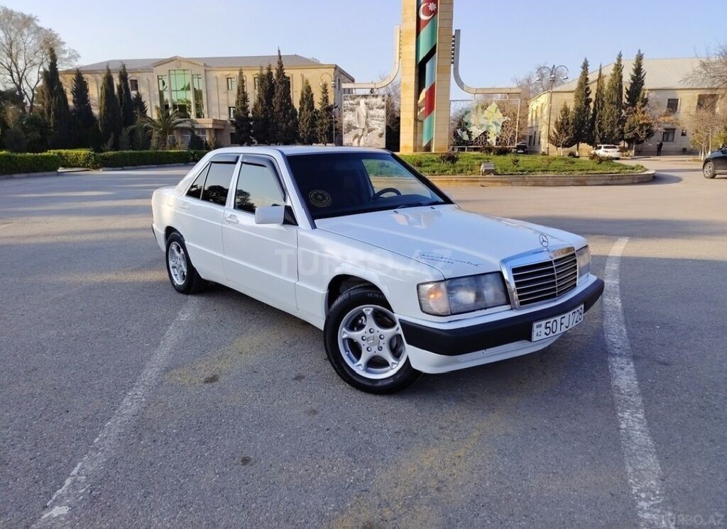Mercedes-Benz 190 (W201): 2 l 1990 il Sedan 50-FJ-728 — Avtomobillər, Digah (5)
