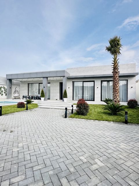 Satılır 5 otaqlı həyət evi/bağ evi 250 m² — Bakı