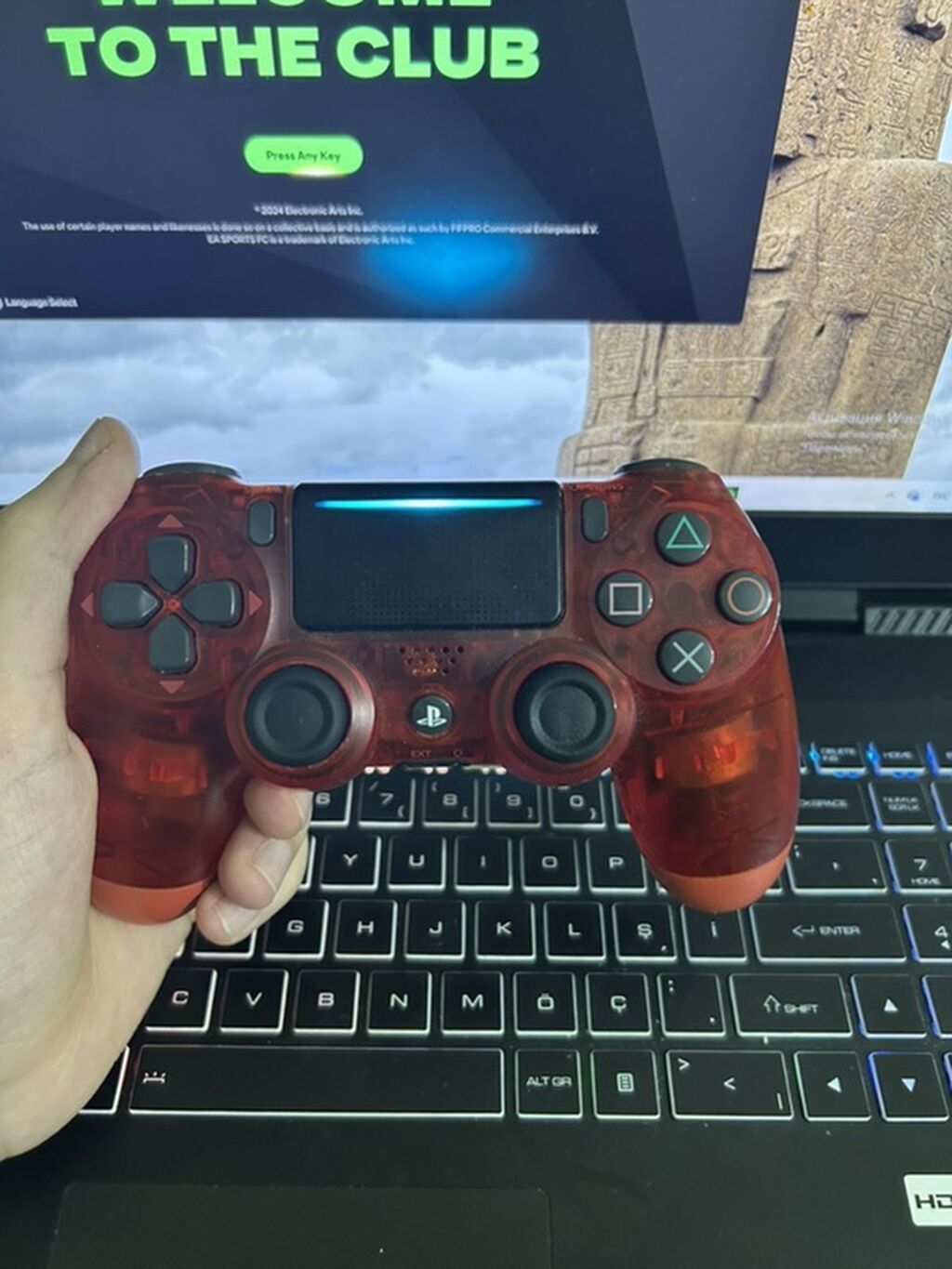 Məhsul: Sony PlayStation DualShock 4 (DS4) oyun pultu – şəffaf qırmızı — Aksesuarlar, Sumqayıt