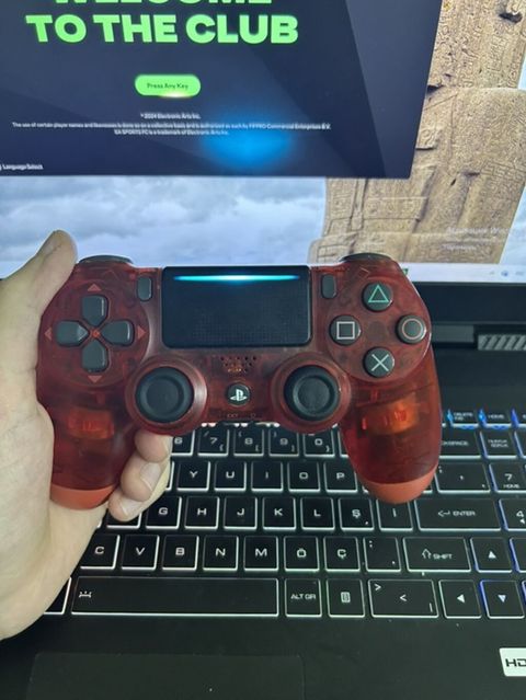 Məhsul: Sony PlayStation DualShock 4 (DS4) oyun pultu – şəffaf qırmızı — Sumqayıt