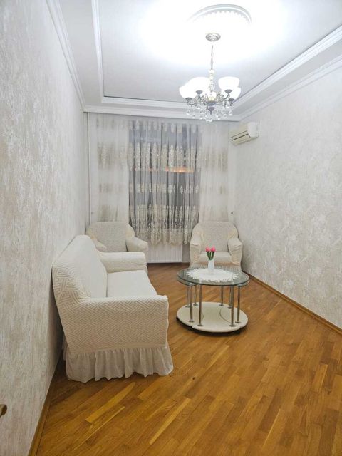İcarəyə verilir 2 otaqlı köhnə tikili 60 m² — Bakı