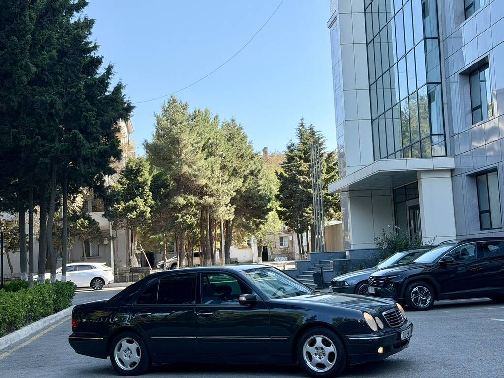 Mercedes E 200, 2.0 L, 2001 il, 335 641 km — Avtomobillər, Sumqayıt (7)