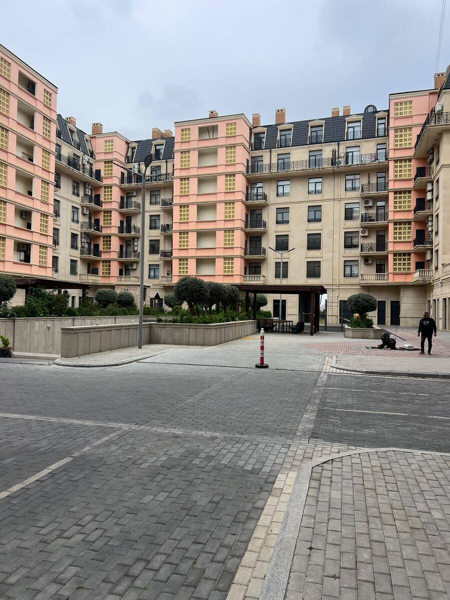 Satılır 3 otaqlı yeni tikili 135 m² — Mənzil, Bakı