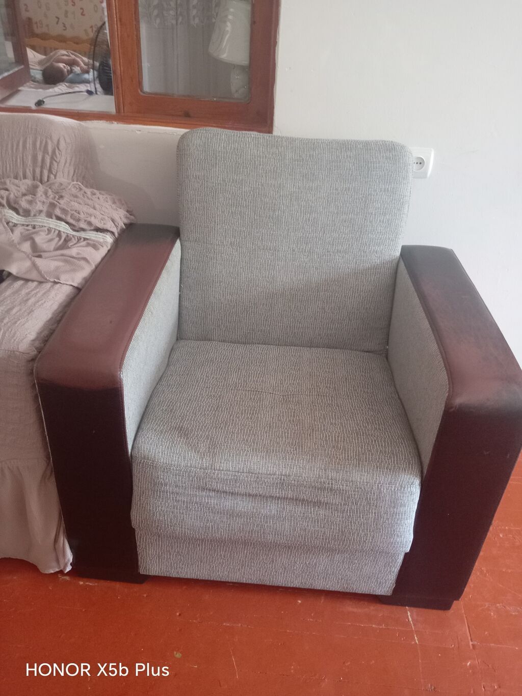 Qonaq otağı mebel dəsti Tərkibi: - Geniş bufet/komod – üstündə böyük — Qonaq otağı üçün, Bakı (2)