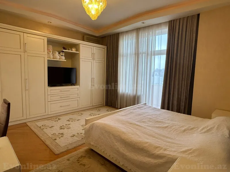 Satılır 4 otaqlı Mənzil Yeni tikili 175 m² Bakı, Yasamal r., Elmlər Akademiyası m — Mənzil, Bakı (6)