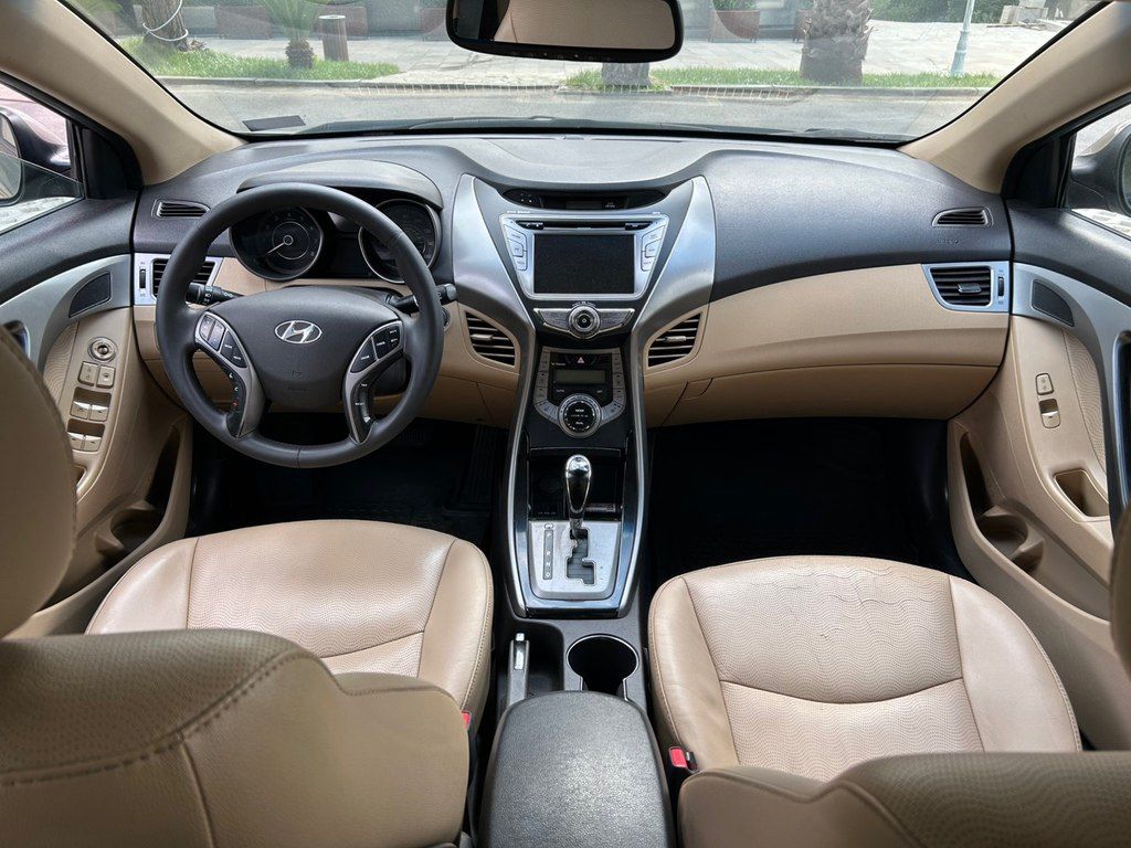 Hyundai Elantra, 1.8 L, 2013 il, 121 000 km — Avtomobillər, Bakı (12)