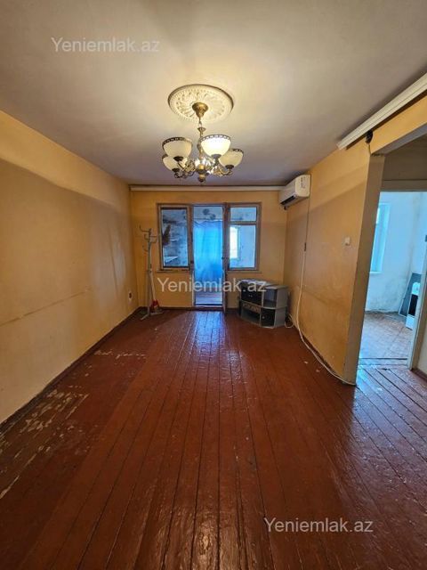 Satılır 2 otaqlı Bina evi menzil (Köhnə tikili), 50 m², 2-ci mikrorayon — Sumqayıt