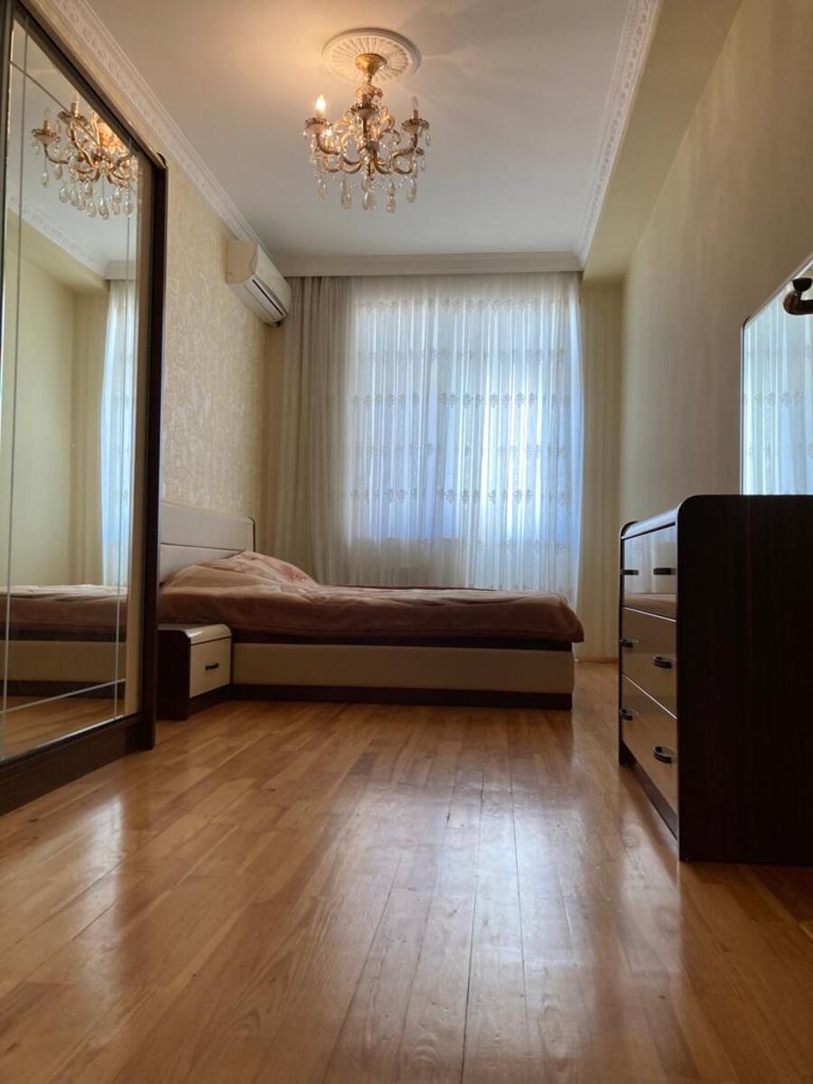 İcarəyə verilir 3 otaqlı yeni tikili 120 m² — Mənzil, Bakı (2)