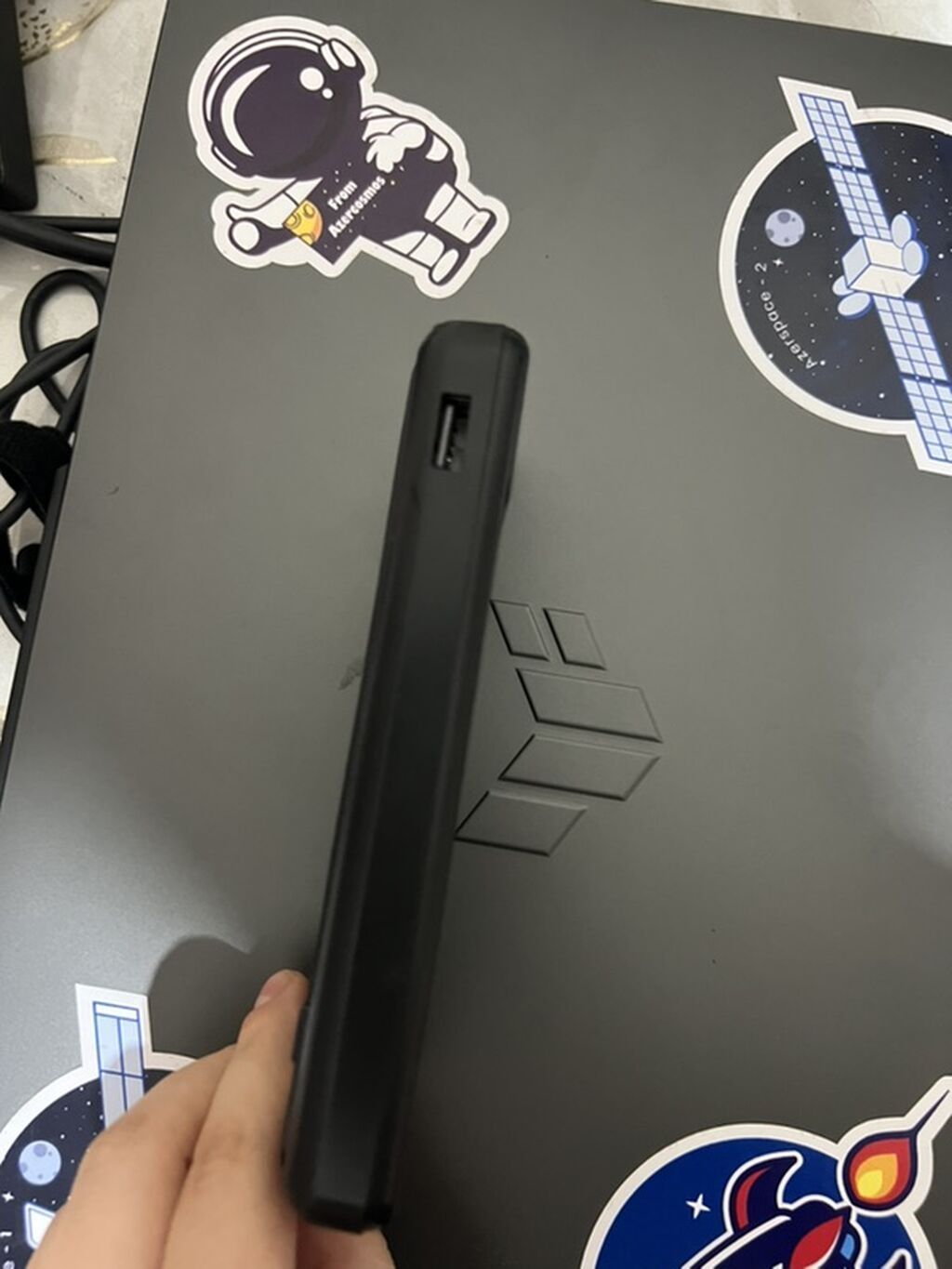 Allison daşınan enerji bankı (powerbank) - Rəng: qara, mat korpus — Powerbank-lər, Digah (3)