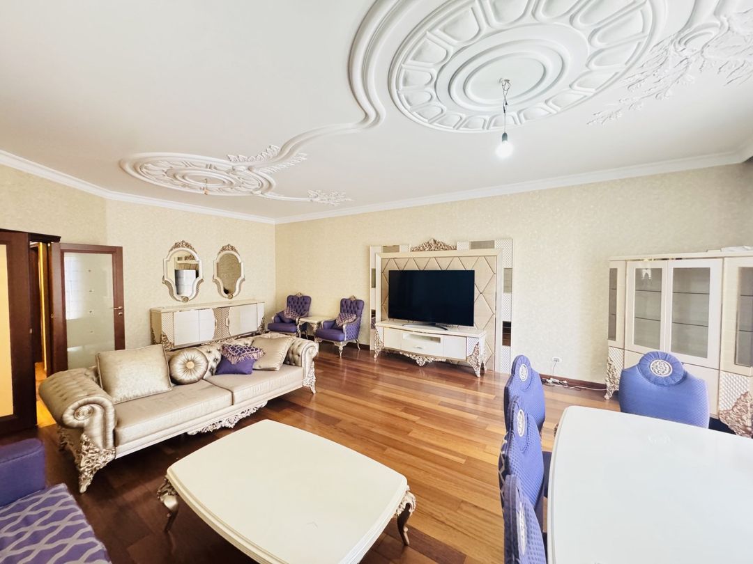 Satılır 4 otaqlı yeni tikili 250 m² — Mənzil, Bakı (4)