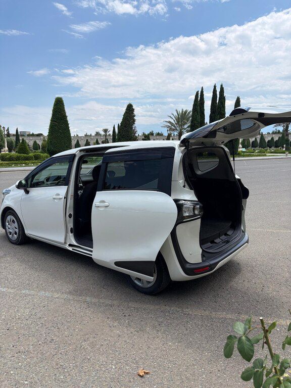 Toyota Sienta, 1.5 L, 2020 il, 87 000 km — Avtomobillər, Gəncə (3)