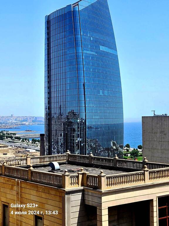 Satılır 4 otaqlı yeni tikili 303 m² — Mənzil, Bakı (11)