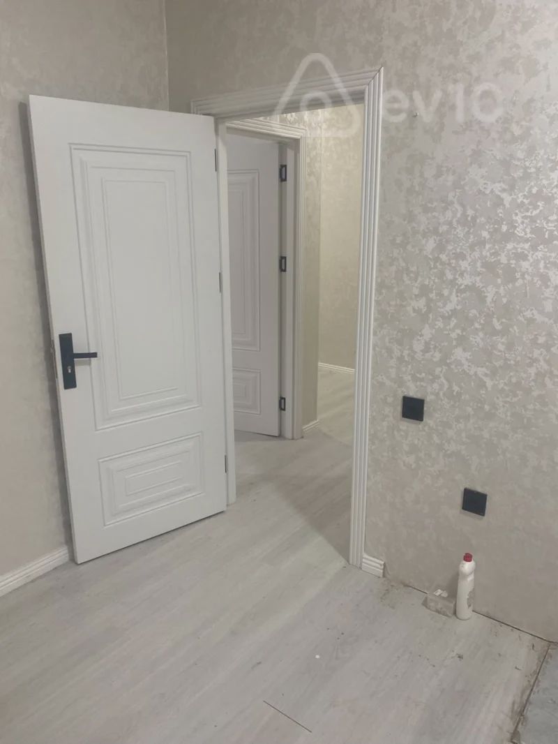 For sale: 2-room apartment (old building), 55 m² — Mənzil, Bakı (10)