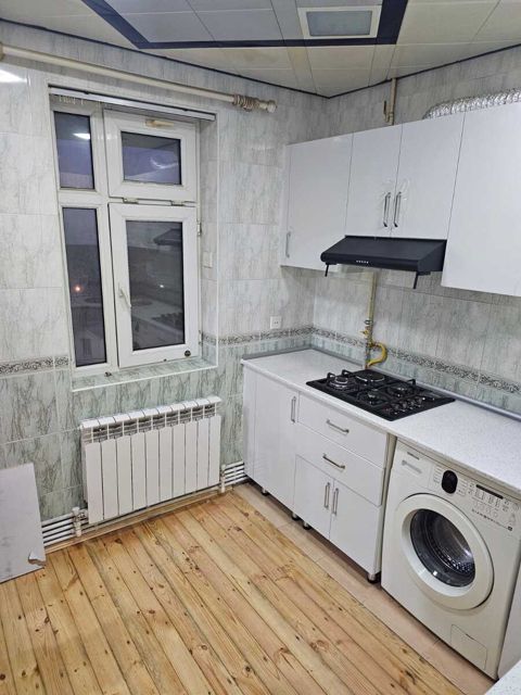 İcarəyə verilir 5 otaqlı köhnə tikili 110 m² — Bakı