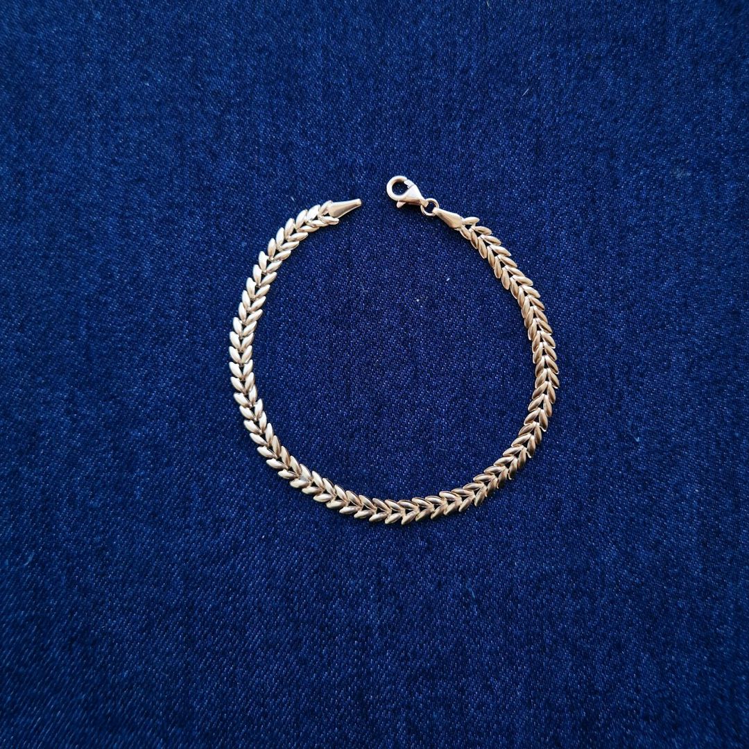 Qolbaq qadın üçün 819, qızıl 585 əyar — Mallar, Bakı