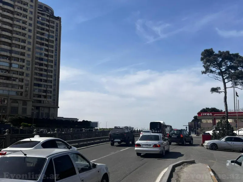 Satılır 2 otaqlı Mənzil Yeni tikili 83 m² Bakı, Yasamal r., 20 Yanvar m — Mənzil, Bakı (2)
