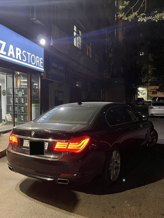 BMW 750, 4.4 L, 2011 il, 160 000 km — Avtomobillər, Bakı (2)