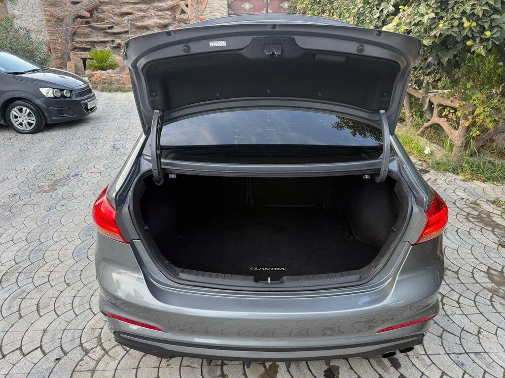 Hyundai Elantra, 1.6 L, 2017 il, 198 271 km 77-ZD-485 — Avtomobillər, Bakı (9)