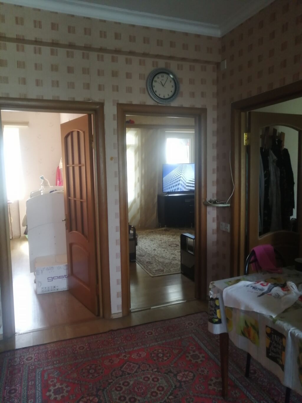 Ev satılır Təsvir:4/4 balkonlar baglidi cəmi bir qonşu var - Yataq — Mənzil, Bakı (8)