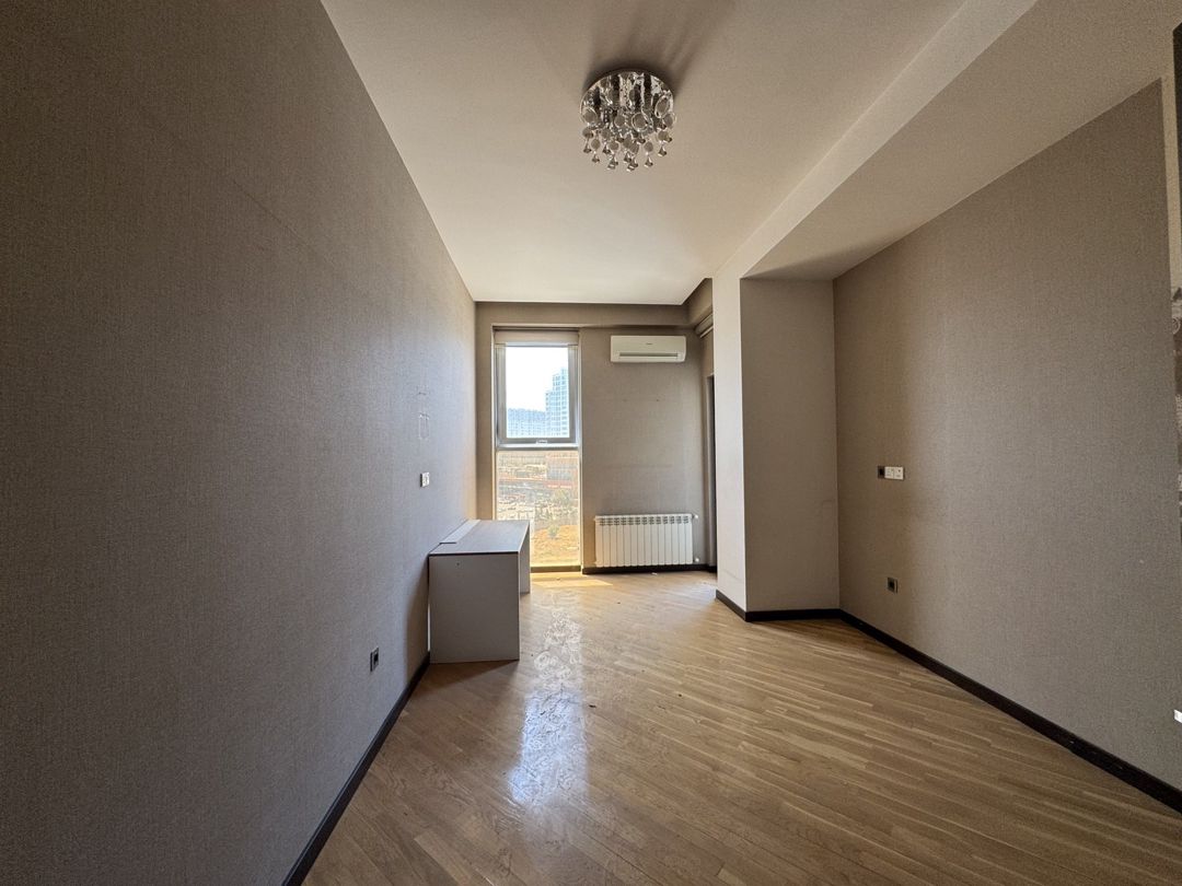 Satılır 4 otaqlı yeni tikili 220 m² — Mənzil, Bakı (9)