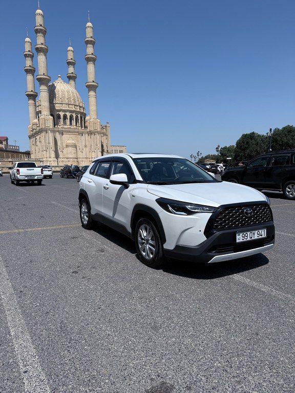 Toyota Corolla Cross, 2.0 L, 1.31 kWh, 2025 il, yeni 99-QY-941 — Avtomobillər, Bakı (3)