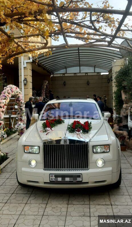 Rolls-Royce Phantom, 2011 il — Minik avtomobili icarəsi, Bakı (2)