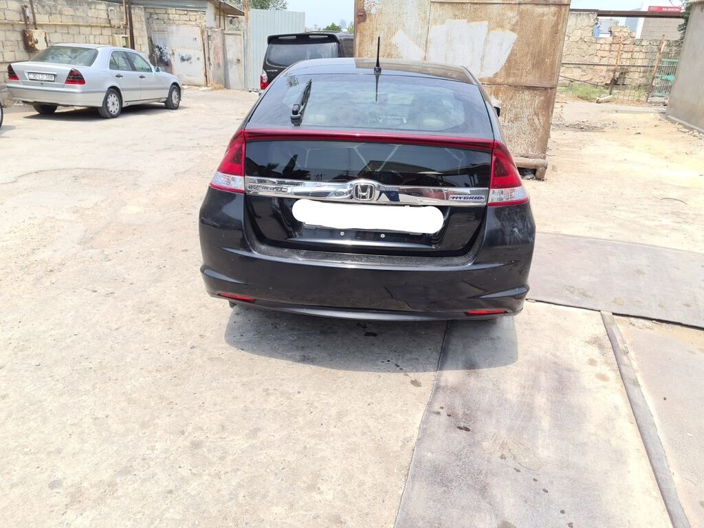 Toyota Prius: 1.8 l 2011 il — Avtomobillər, Bakı (3)