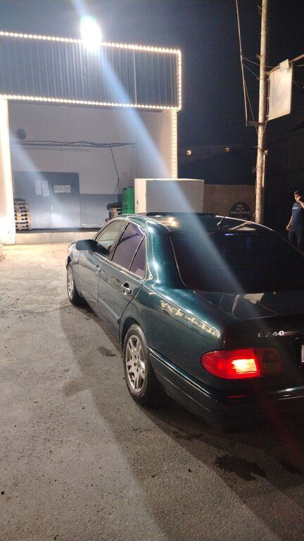 Mercedes E 280 4MATIC, 2.8 L, 1998 il, 395 000 km 90-LP-476 — Avtomobillər, Bakı (3)