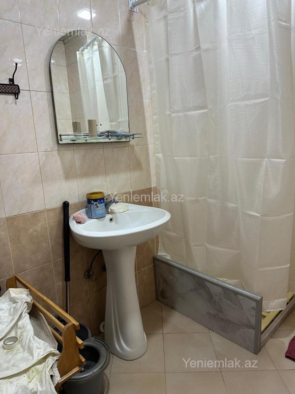 Satılır 2 otaqlı Bina evi menzil (Köhnə tikili), 63 m², Binəqədi rayonu — Mənzil, Bakı (3)