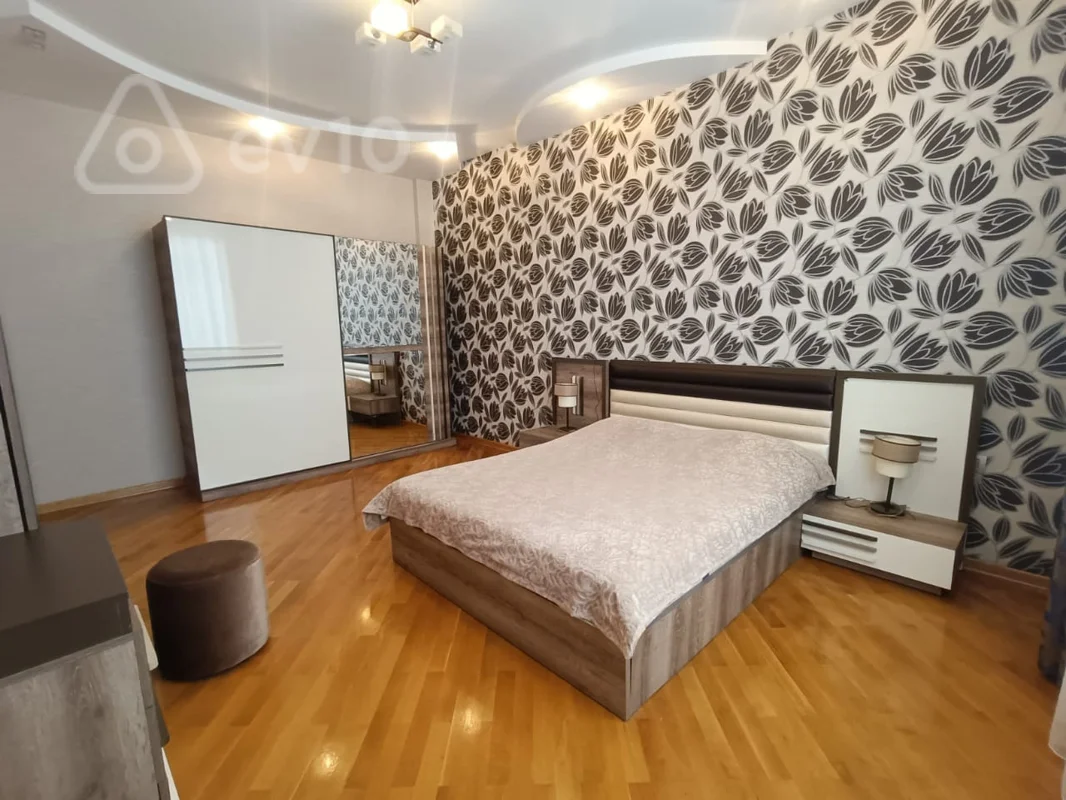3 otaqlı mənzil, 140 m², Natiq Əliyev küç., — kirayə — Mənzil, Bakı (5)