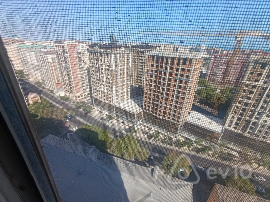 3 otaqlı mənzil, 194 m², serq bazari — kirayə — Mənzil, Bakı (10)