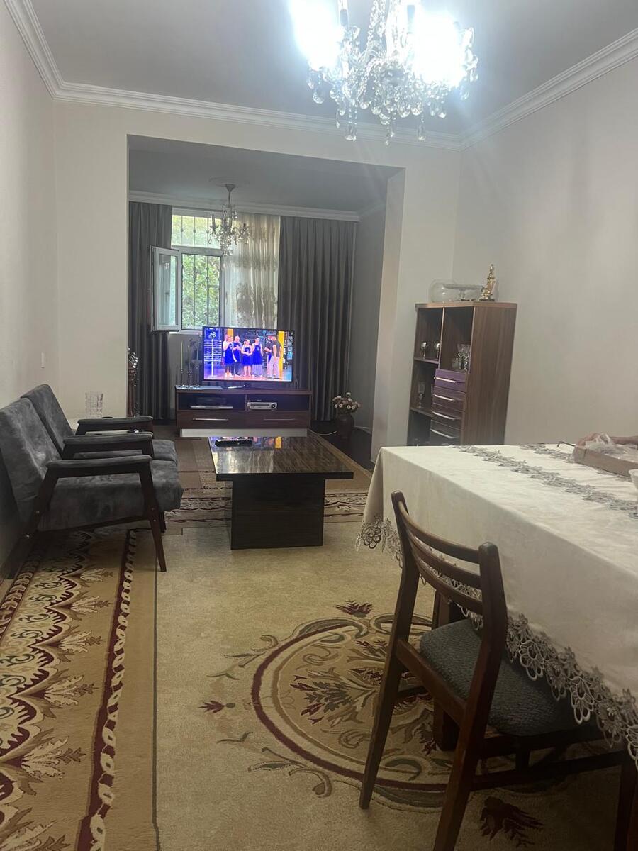 Satılır 4 otaqlı köhnə tikili 115 m² — Mənzil, Bakı (3)