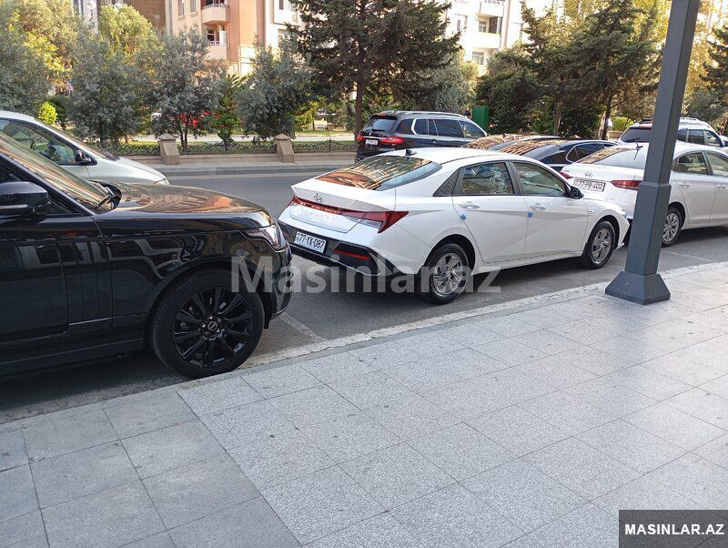 Hyundai Elantra, 2025 il 77-PY-415 — Minik avtomobili icarəsi, Bakı (4)