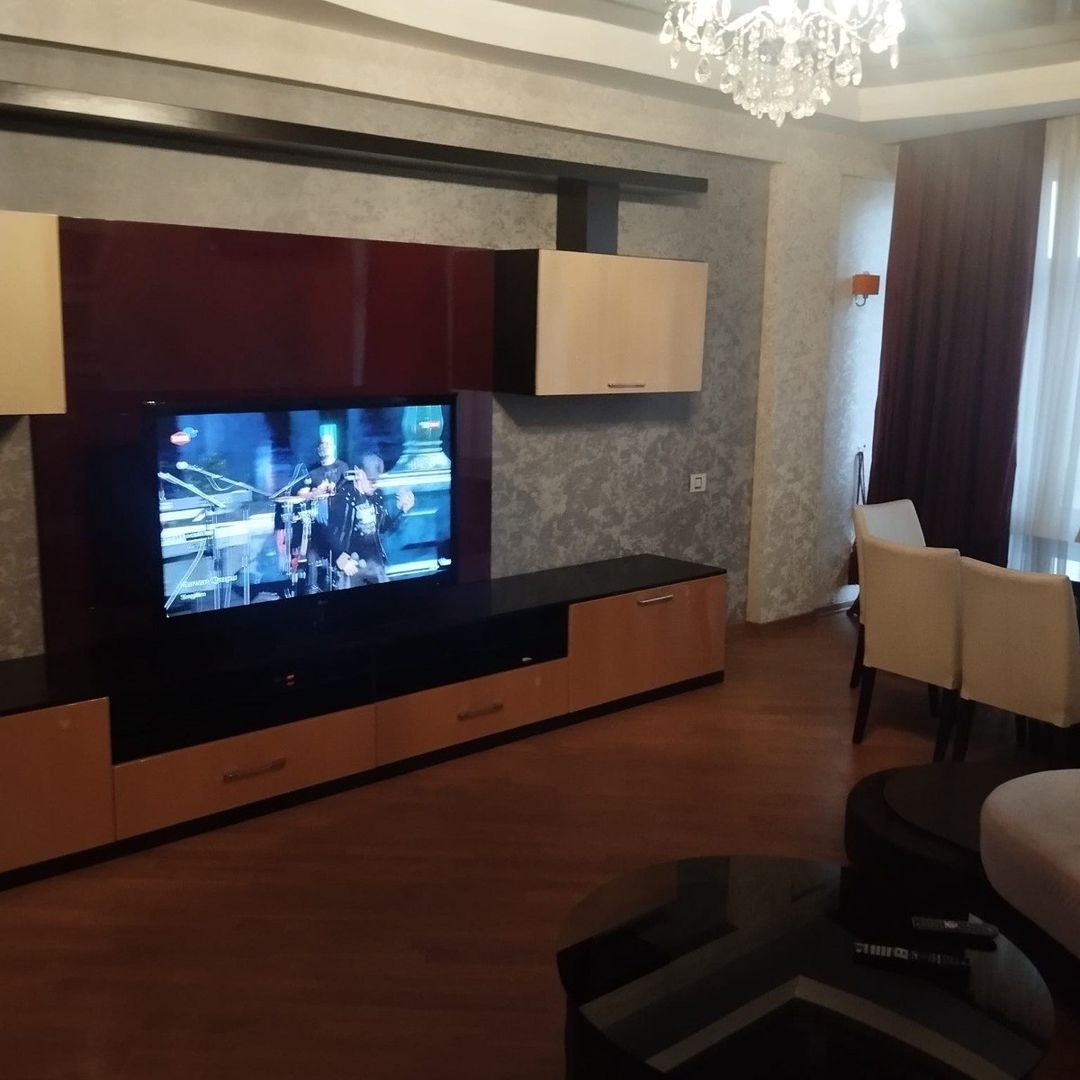 İcarəyə verilir 3 otaqlı yeni tikili 150 m² — Mənzil, Bakı (10)