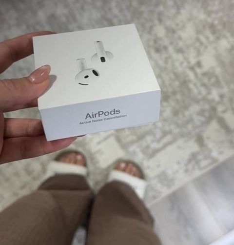 Apple AirPods 4 — Bakı