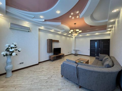 İcarəyə verilir 7 otaqlı yeni tikili 230 m² — Bakı