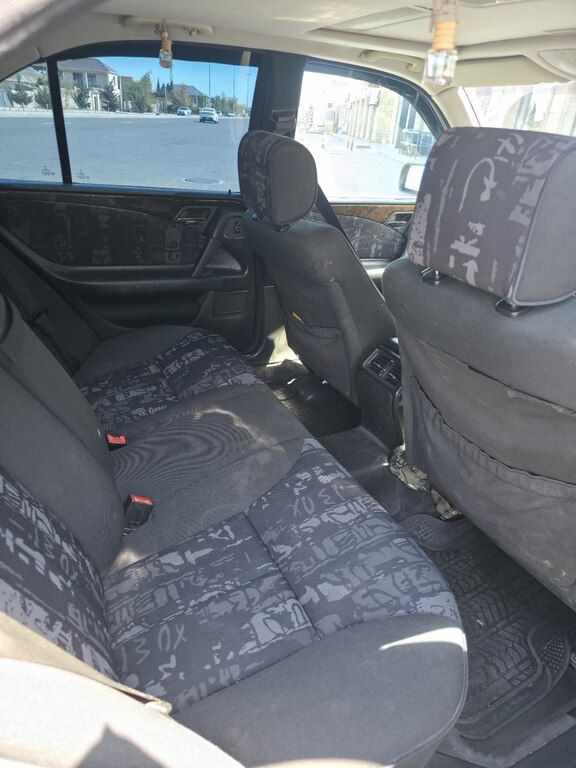 Mercedes E 240, 2.4 L, 1999 il, 346 000 km — Avtomobillər, Bakı (8)