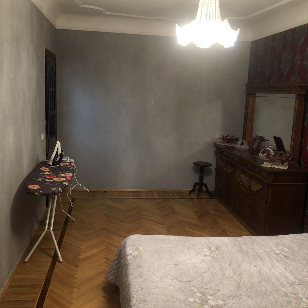 Satılır 4 otaqlı köhnə tikili 110 m² — Mənzil, Bakı (9)