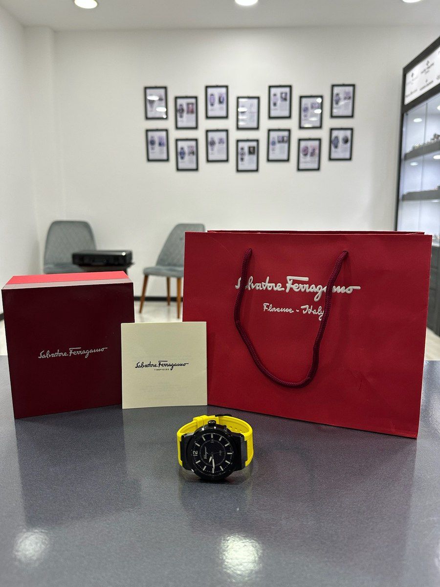 "Salvatore Ferragamo F80 Quartz Black Dial Yellow" qol saatı — Şəxsi əşyalar, Bakı (8)