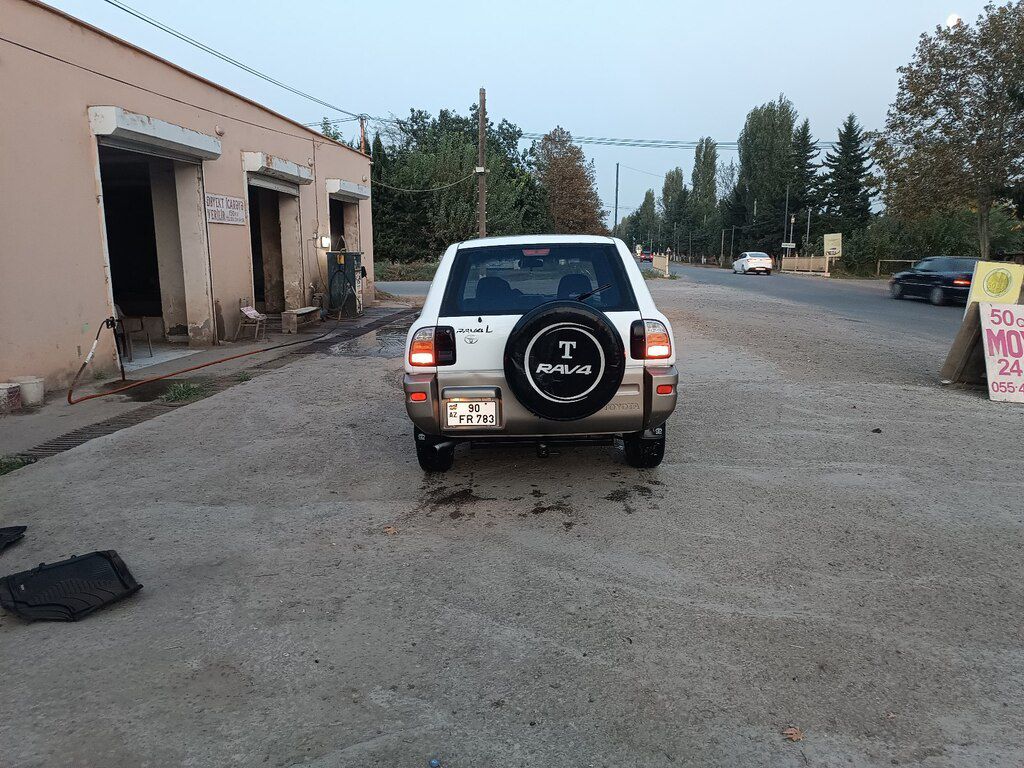 Toyota RAV4, 2.0 L, 1998 il, 270 000 km 90-FR-783 — Avtomobillər, Biləsuvar (5)