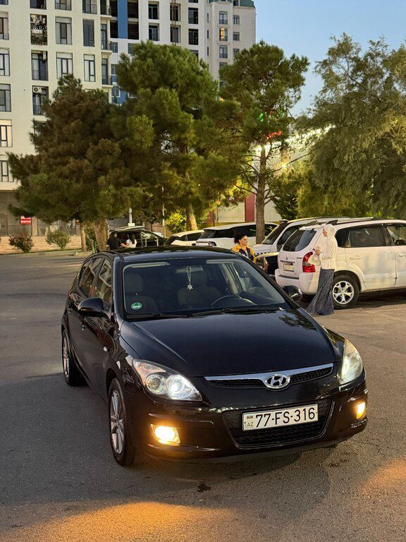 Hyundai i30, 1.4 L, 2009 il, 260 000 km 77-FS-316 — Avtomobillər, Bakı (2)
