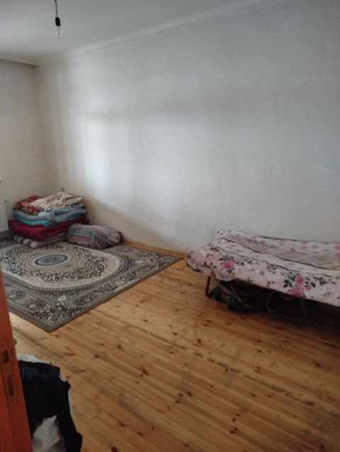 Həyətyanı torpaqla birlikdə fərdi yaşayış evi Yaşma bağları yola yaxin — Sumqayıt