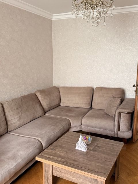 Satılır 3 otaqlı köhnə tikili 75 m² — Bakı