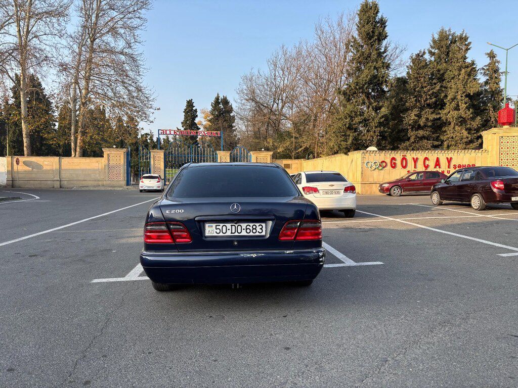 Mercedes E 200, 2.0 L, 1997 il, 350 000 km 50-DO-683 — Avtomobillər, Bakı (2)