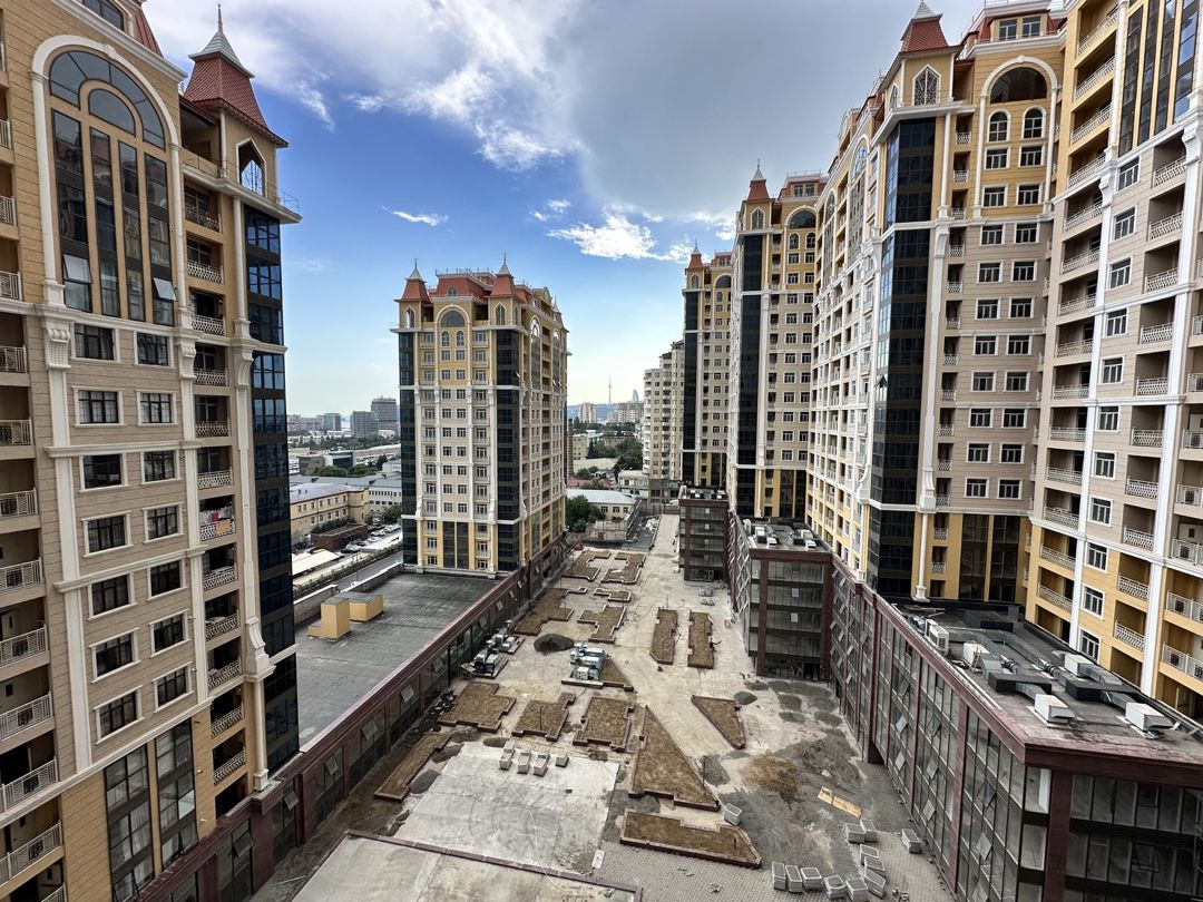 Satılır 2 otaqlı yeni tikili 80 m² — Mənzil, Bakı (4)