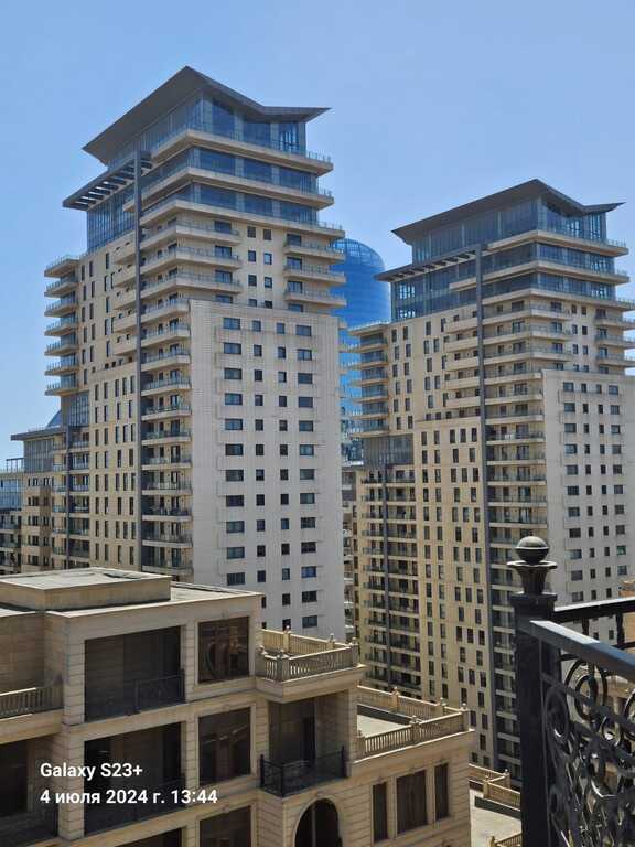 Satılır 4 otaqlı yeni tikili 303 m² — Mənzil, Bakı (12)