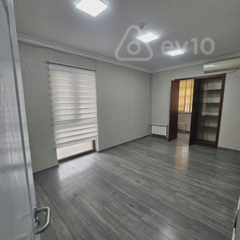 Ofis, 85 m², Xocalı prospekti — kirayə — Ofis, Bakı (11)