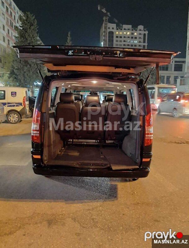 Mercedes Viano, 2012 il — Minik avtomobili icarəsi, Bakı (2)